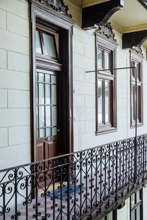 Ombre Apartment With Parking Option ブダペスト エクステリア 写真